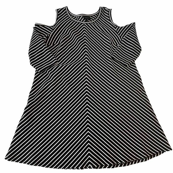 Lane Bryant Cold Shoulder Dress | Size 18/20 | Black White Striped 3/4‎ Sleeve - Picture 3 of 11